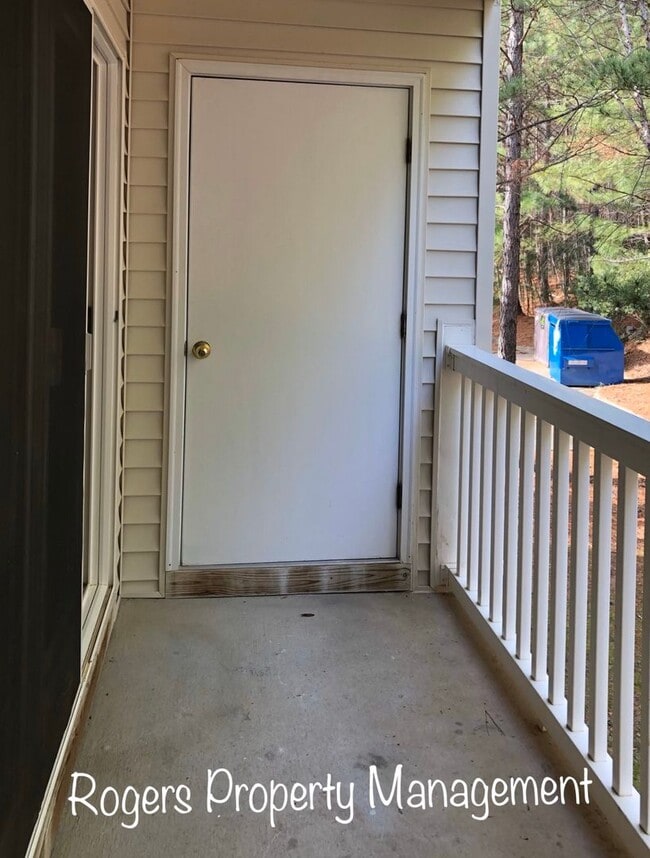 Building Photo - 2950 Trailwood Pines Ln