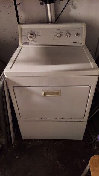 Building Photo - 21039 90th Ave