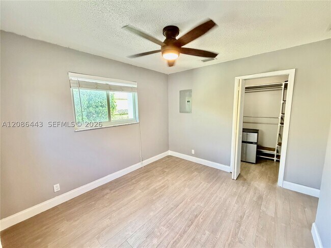 Building Photo - 2702 NW 53rd St