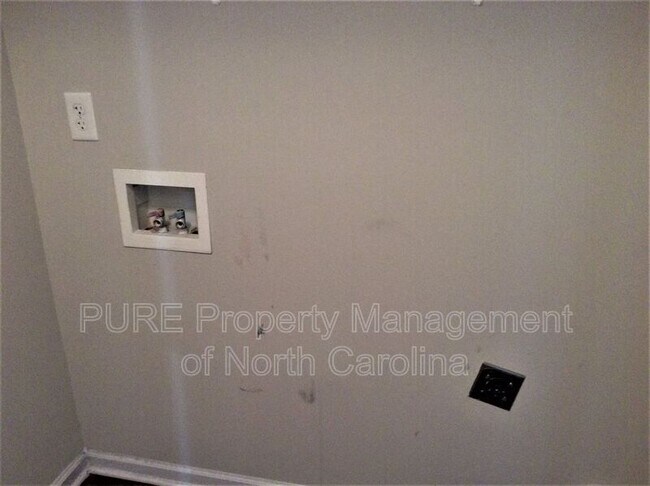 Building Photo - 3958 Damask Drive