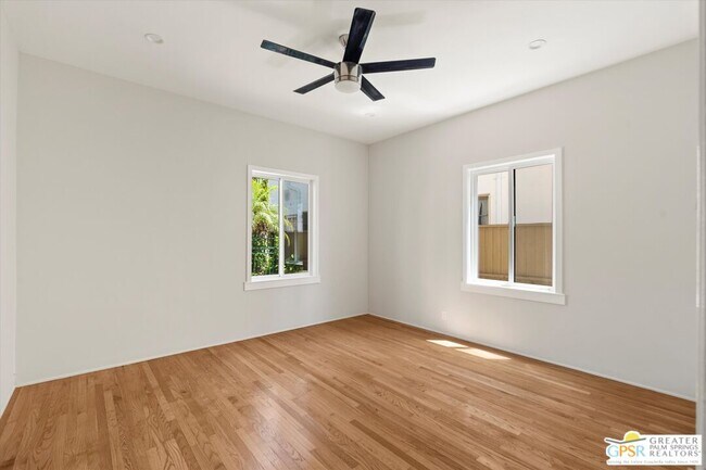 Building Photo - 1115 S Ogden Dr