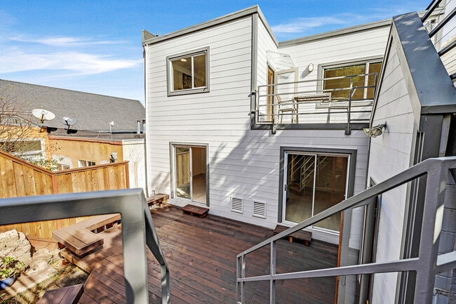 Building Photo - 50 Laidley St