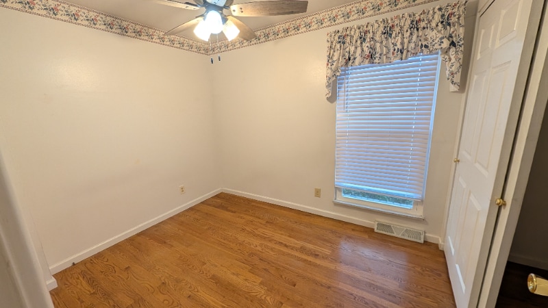 Building Photo - 809 Delhurst Dr