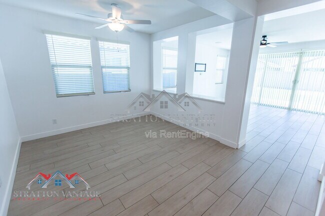 Building Photo - 15075 W McKinley St