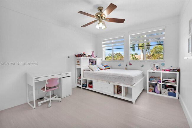 Building Photo - 1176 Cedar Falls Dr