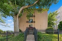 Building Photo - 395 Pharr Rd NE