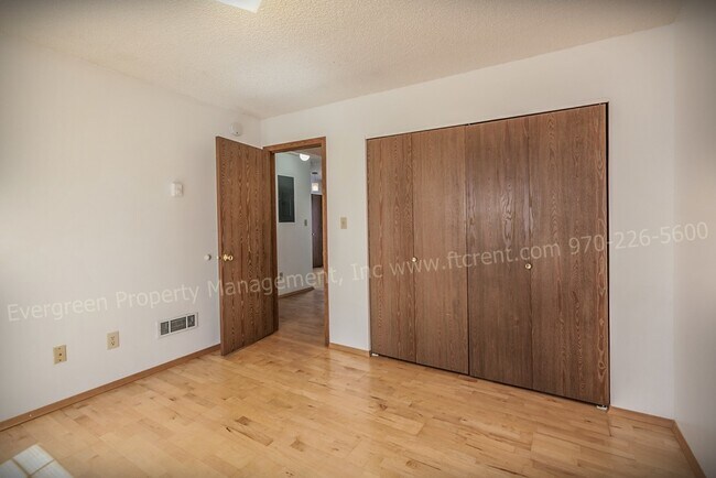 Building Photo - 1301 University Ave