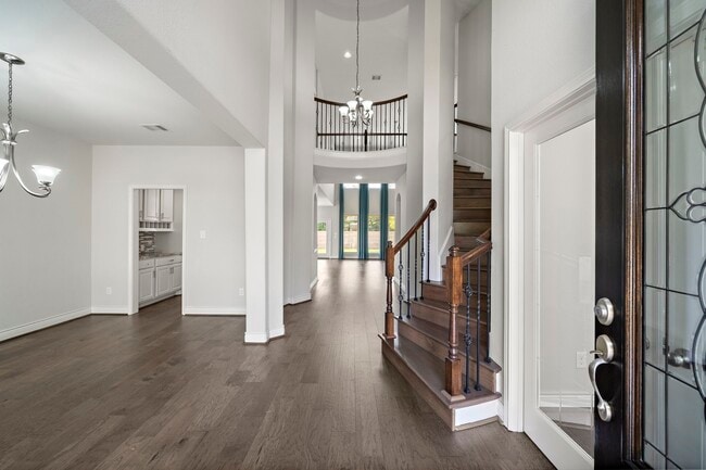 Building Photo - 3907 Pinecrest Peak Dr