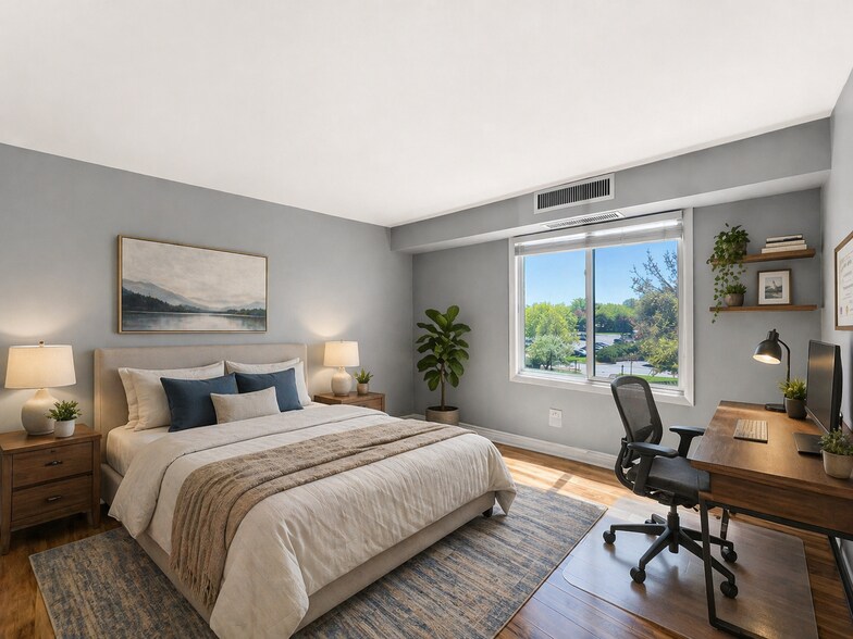 Building Photo - 1615 E Central Rd