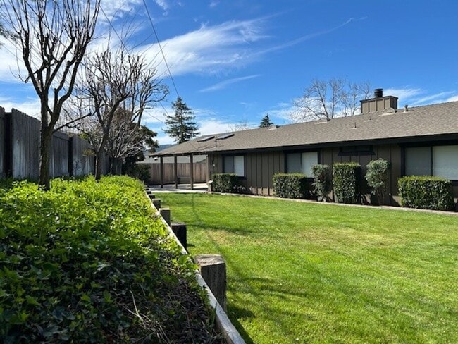 Building Photo - NEW PRICE – Move-In Ready Home with Expansive Yard & RV Parking