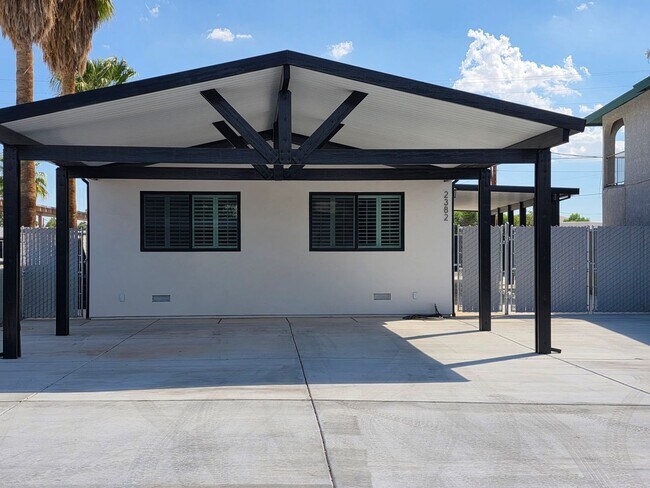 Primary Photo - Beautifully remodeled 3 bed/2 bath Manufac...
