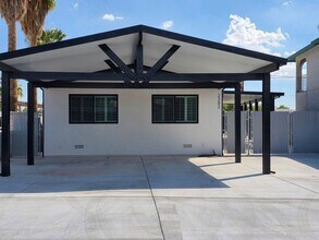 Building Photo - Beautifully remodeled 3 bed/2 bath Manufac...