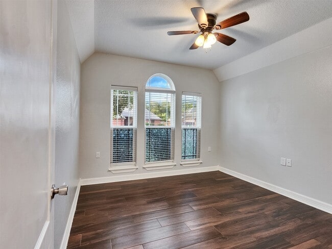 Building Photo - 114 Audubon Woods Dr