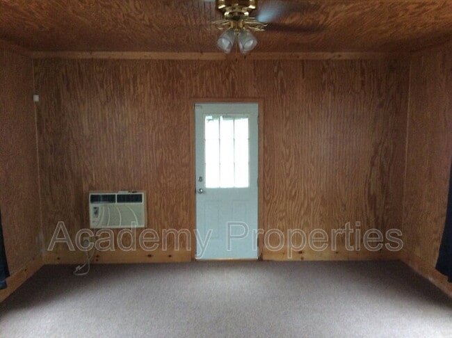 Building Photo - 1417 Pennel Dr