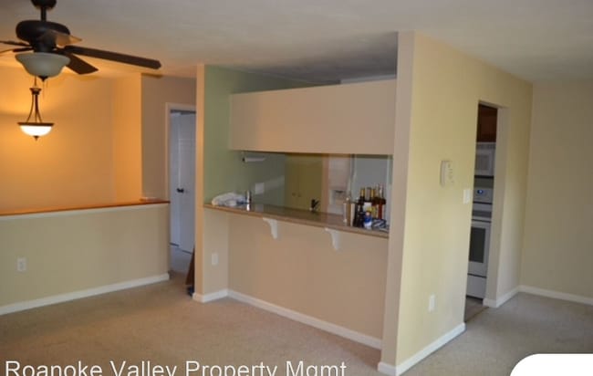 Building Photo - 3362 Forest Ct