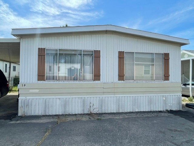Building Photo - 340 E 8th N