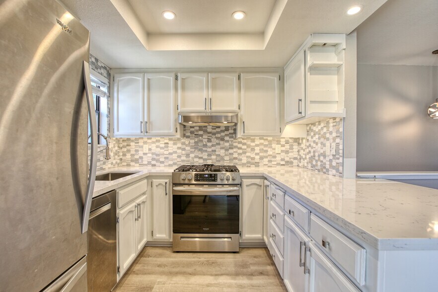 Building Photo - 506 S 14th St