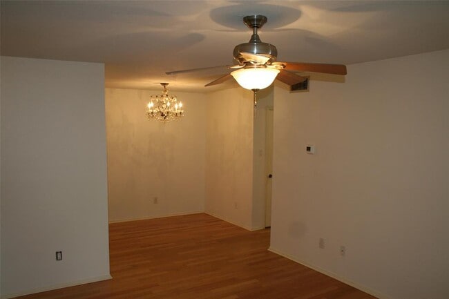 Building Photo - 8210 Bent Tree Rd