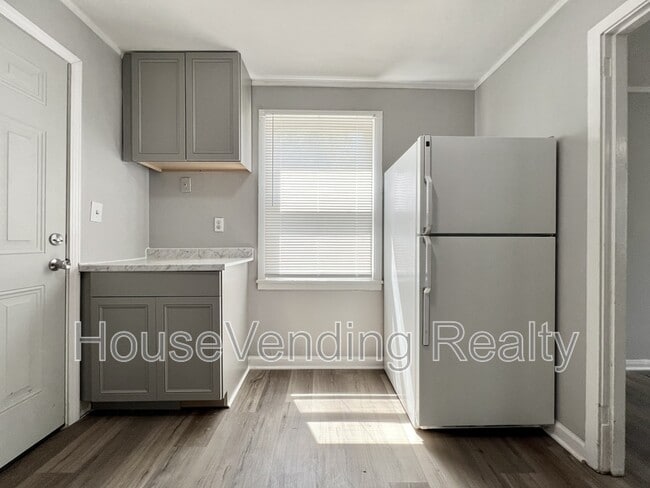 Building Photo - 310 Norris Ave