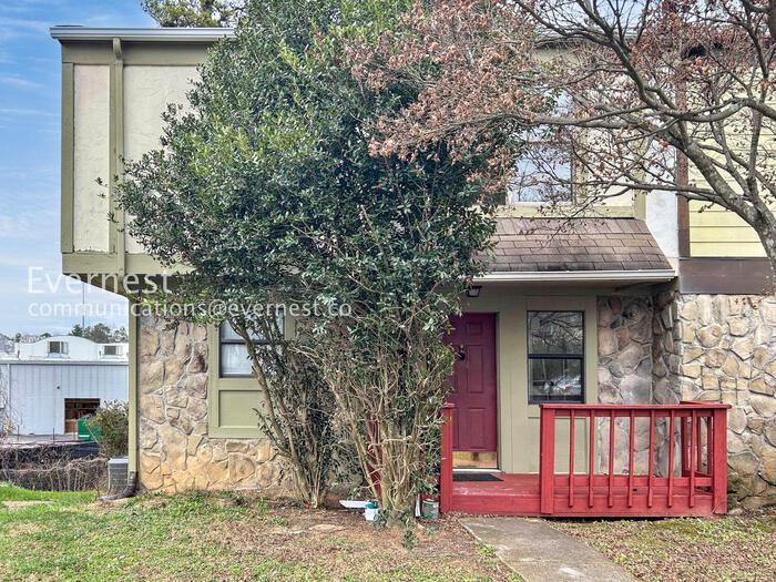 Building Photo - 1174 Ridgecrest Ln SE