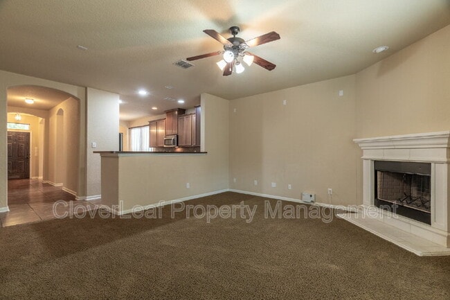 Building Photo - 5420 Nutmeg Tr