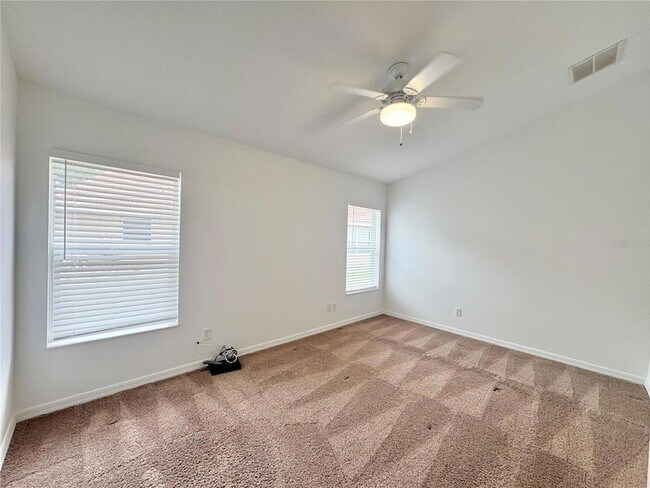 Building Photo - 502 Viola Dr