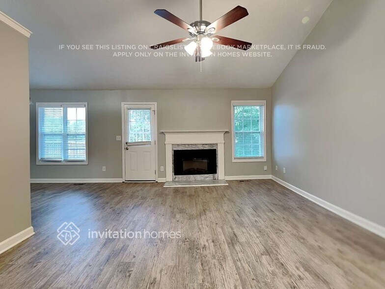 Building Photo - 389 Shoal Ct