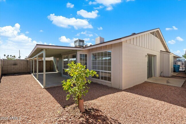 Building Photo - 8037 N 40th Ave