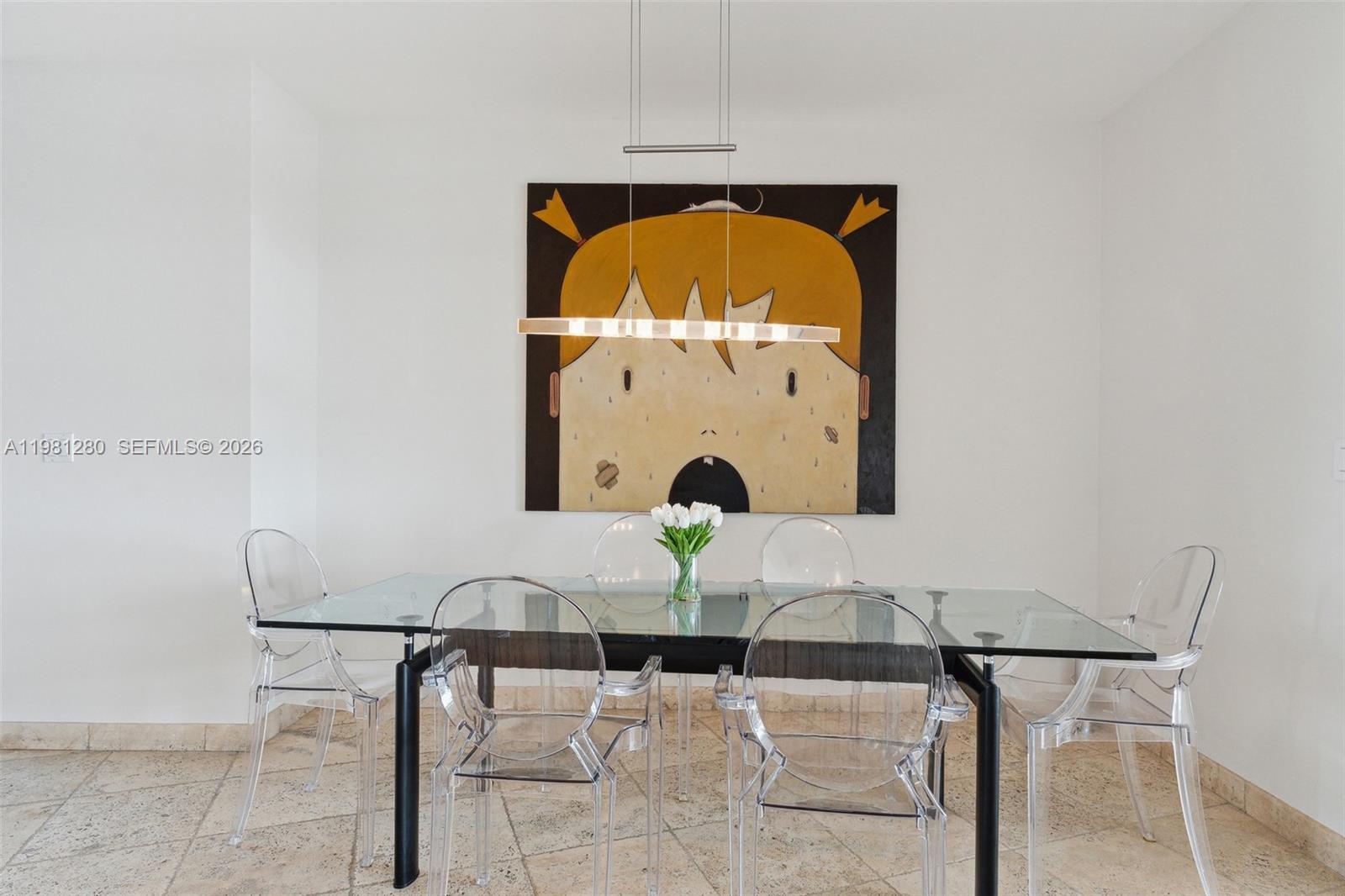 Building Photo - 1000 S Pointe Dr