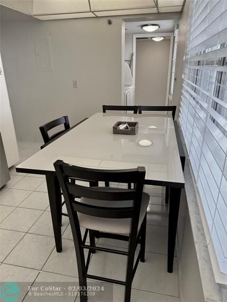 Building Photo - 3499 Oaks Way