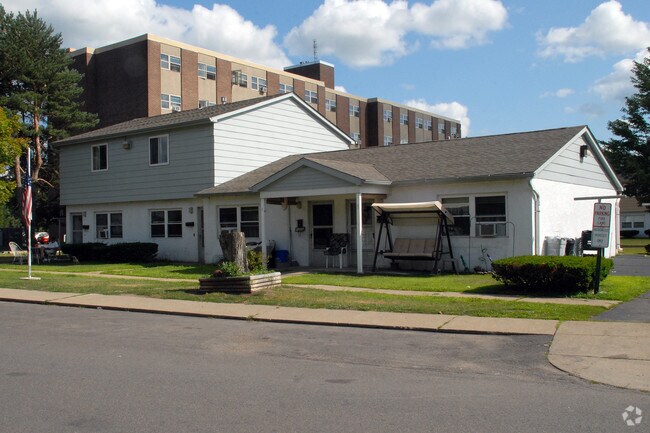 Primary Photo - Blakely Apartments
