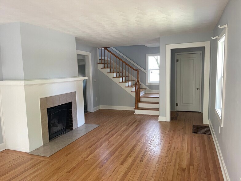 Living Room - 104 Harrison Blvd
