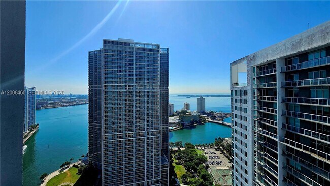 Building Photo - 77 SE 5th St