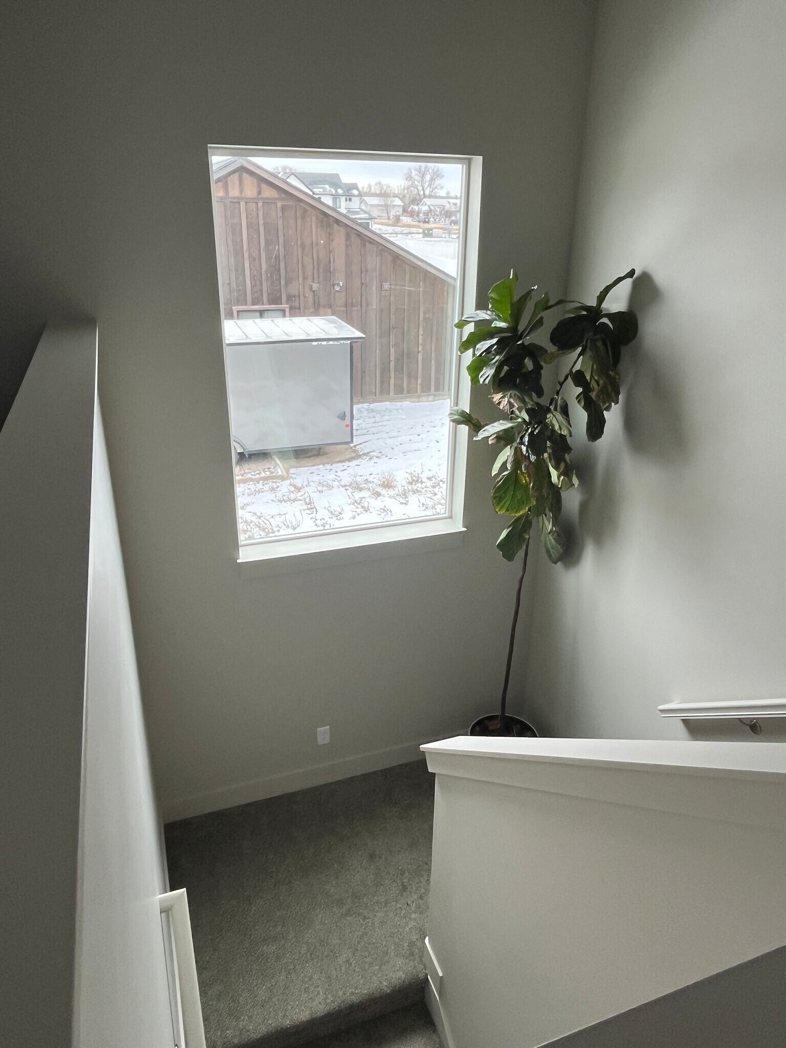 Building Photo - 548 Aspen Ave