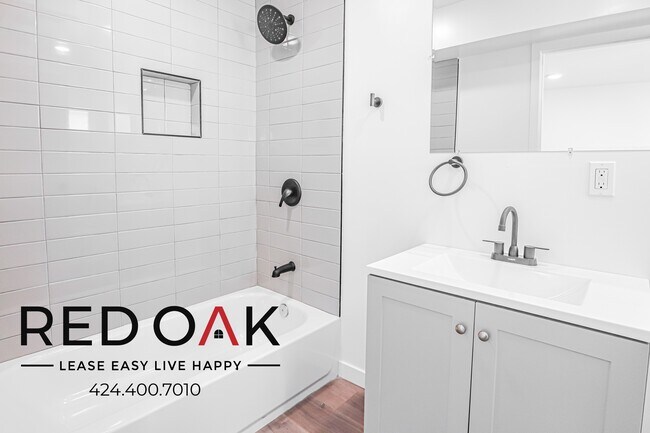 Building Photo - BRAND NEW Spacious Three Bedroom With NEW ...