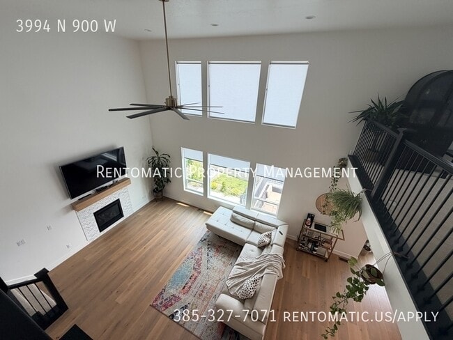 Building Photo - 3994 N 900 W