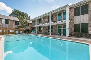 Building Photo - 1228 Cavender Dr