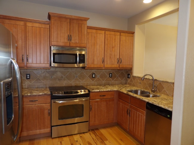 Building Photo - 1263 Walters Point