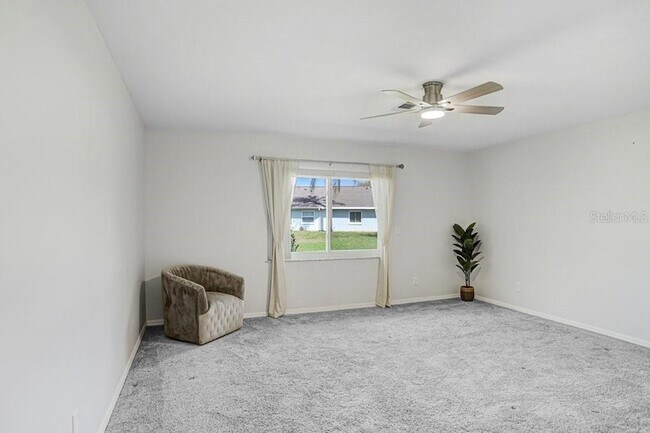 Building Photo - 2306 Lancaster Dr