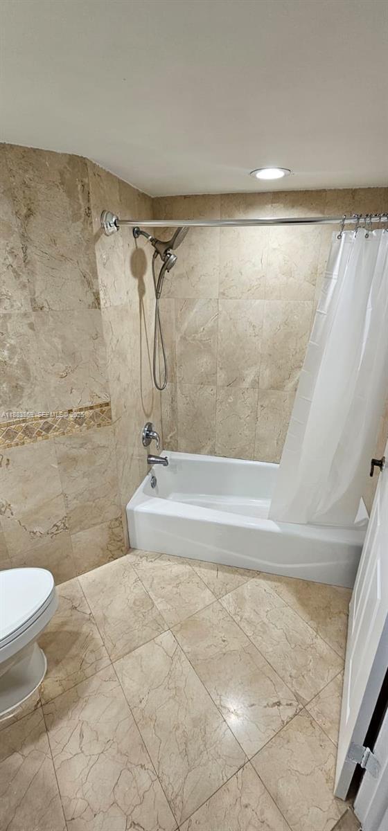 Building Photo - 9220 NW 9th Pl