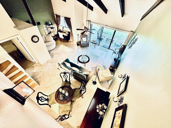 Building Photo - 2121 SW 82nd Ave