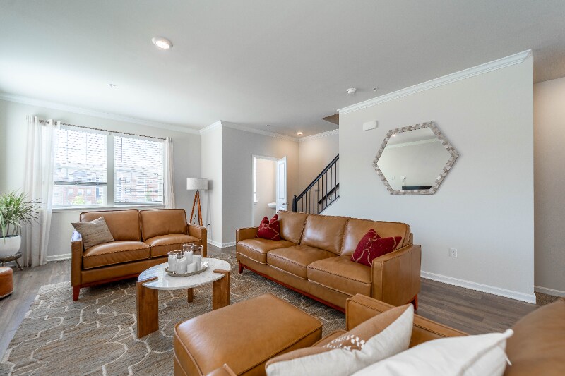 Building Photo - 6612 Bullrush Ct