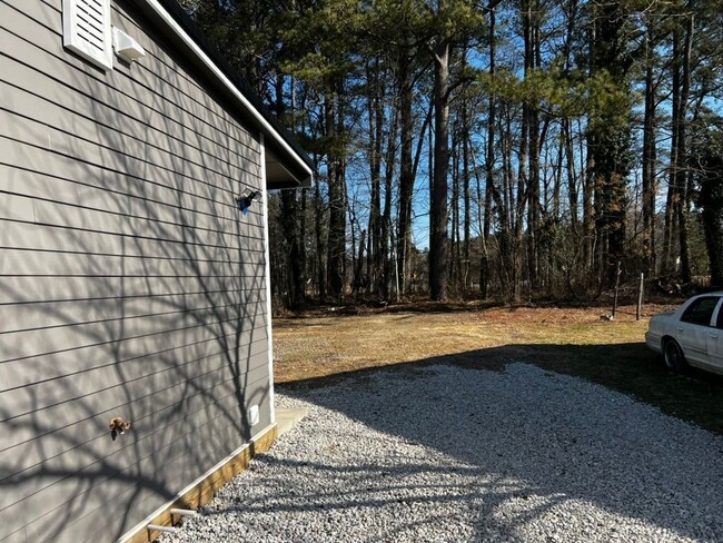 Building Photo - 11249 Orange Rd