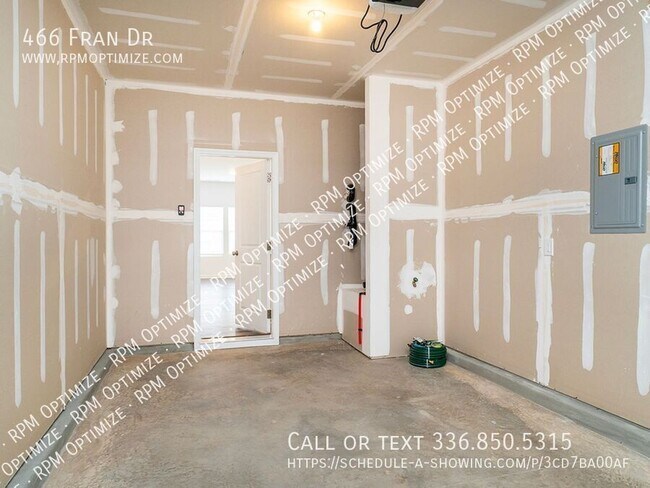 Building Photo - 466 Fran Dr