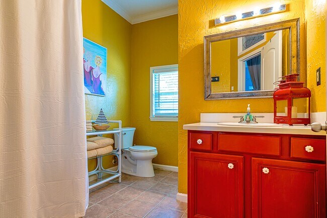 Building Photo - 2001 36th St