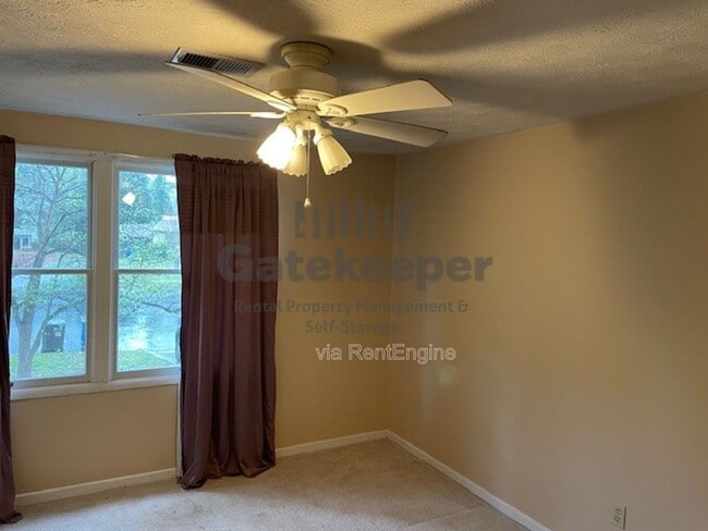 Building Photo - 102 Cypress Ct