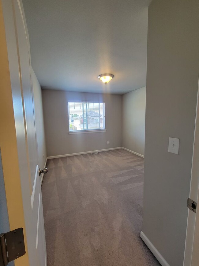 Building Photo - Elegant 4 Bedroom Home In Auburn