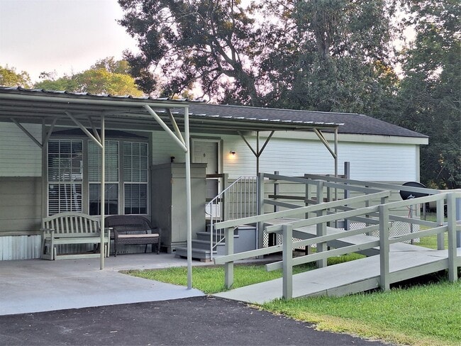 Building Photo - 119 County Rd 4534