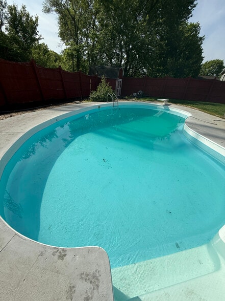 Building Photo - 8021 Knollgate Ct