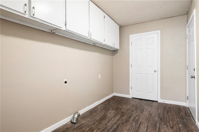 Building Photo - 1306 W Bonnie Ln